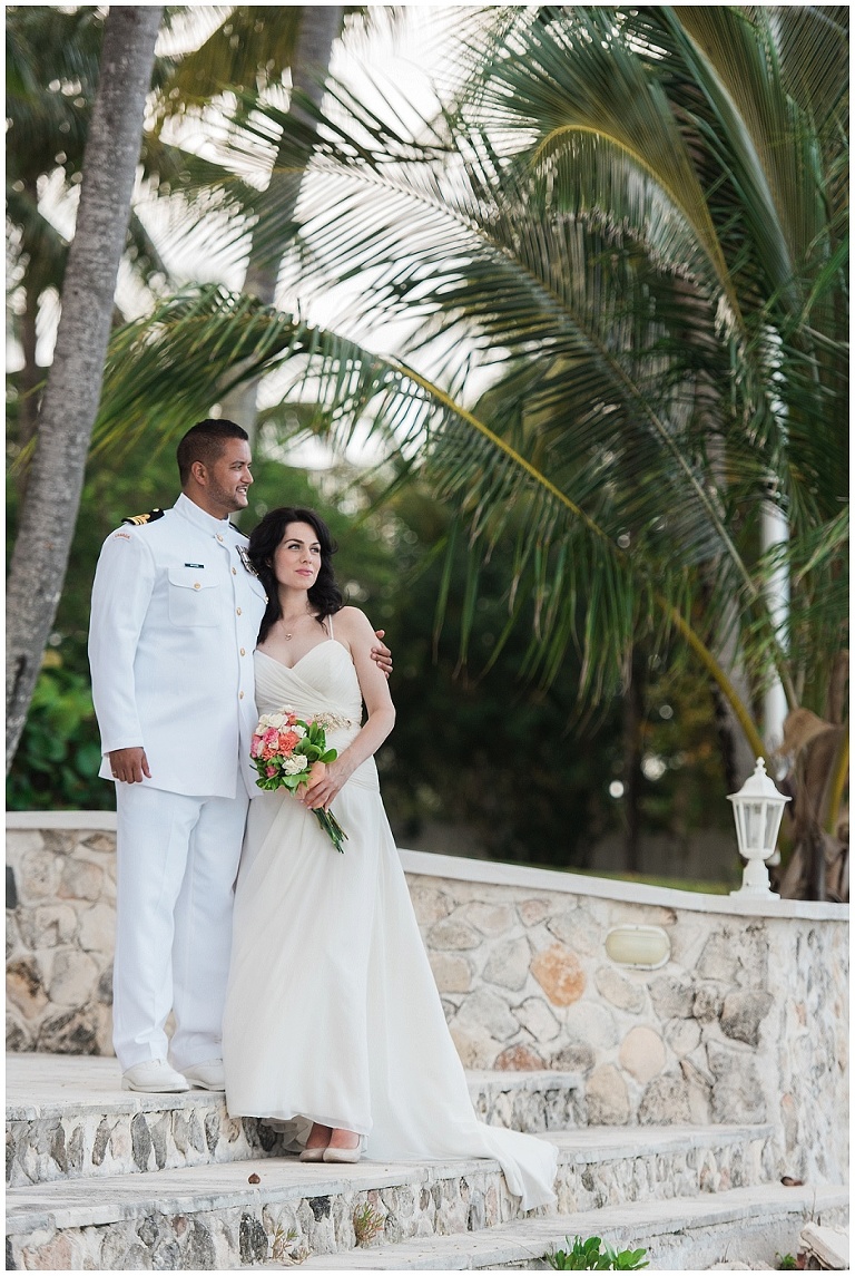 Destination Wedding in Bahamas, Bahamas destination wedding photos, toronto destination wedding photographer, Queens staircase Bahamas, wedding locations bahamas